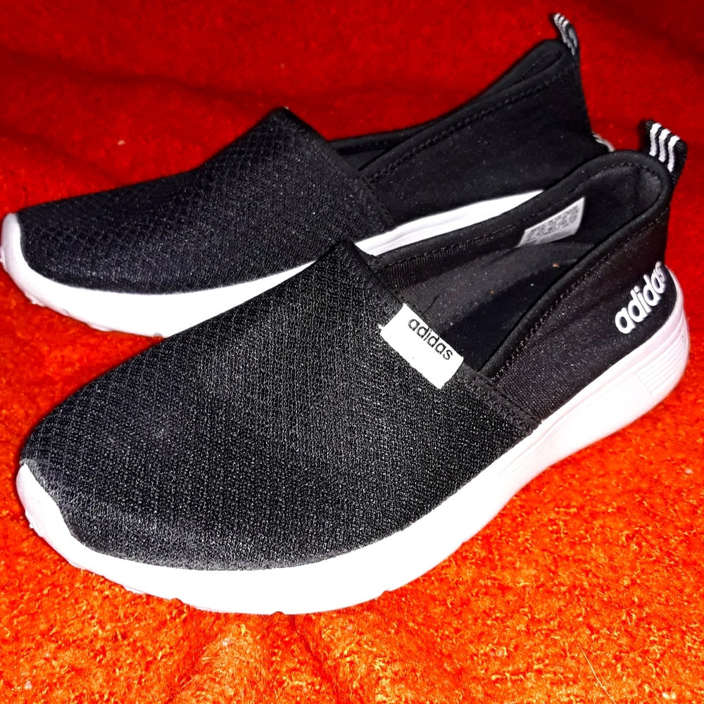 Adidas slip on tennis shoes size 7 womens